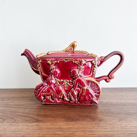 Cinderella Carriage Teapot with Gold Gilding, Ellgreave Pottery Co, 1941-1952 - Picture 4 of 10